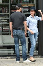 DIANE KRUGER Shoping Furniture in Los Angeles