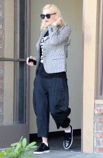 GWEN STEFANI at Acupuncture Clinic in Los Angeles