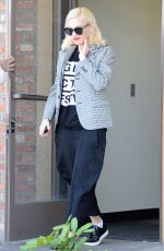 GWEN STEFANI at Acupuncture Clinic in Los Angeles