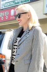 GWEN STEFANI at Acupuncture Clinic in Los Angeles