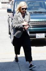 GWEN STEFANI at Acupuncture Clinic in Los Angeles