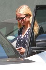 GWYNETH PALTROW Out for Lunch at Tavern Restaurant in Brentwood