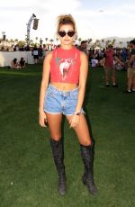 HAILEY BALDWIN at 2015 Coachella Valley Music and Arts Festival in Indio