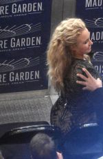 HAYDEN PANETTIERE at Klitschko World Heavyweight Championship Fight in New York