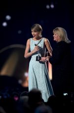 TAYLOR SWIFT at Academy of Country Music Awards 2015 in Arlington