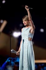 TAYLOR SWIFT at Academy of Country Music Awards 2015 in Arlington