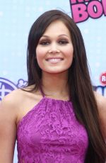 KELLI BERGLUND at 2015 Radio Disney Music Awards in Los Angeles