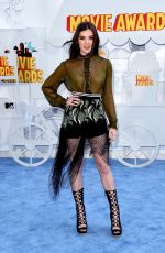 HAILEE STEINFELD at 2015 MTV Movie Awards in Los Angeles