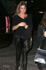 JENNIFER ANISTON Arrives at Her Hotel in New York 0/29/2015