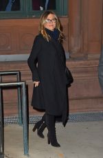 JENNIFER ANISTON LeavEs a Theater in New York 04/25/2015