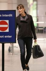 JENNIFER GARNER at Pierre-elliot Trudeau Airport in Montreal 04/29/2015