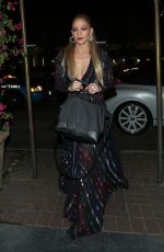 JENNIFER LOPEZ Arrives at Madeos Restaurant in West Hollywood 04/22/2015