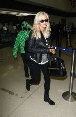 JENNY MCCARTHY Arrives at Los Angeles International Airport 07/24/2015