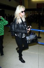 JENNY MCCARTHY Arrives at Los Angeles International Airport 07/24/2015