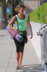 JESSICA ALBA Jeading to Yoga Class in Los Angeles