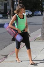 JESSICA ALBA Jeading to Yoga Class in Los Angeles