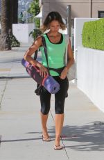 JESSICA ALBA Jeading to Yoga Class in Los Angeles