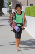 JESSICA ALBA Jeading to Yoga Class in Los Angeles