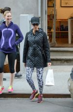 JESSICA ALBA Leaves Meg Cohen Design Shop in Soho