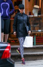JESSICA ALBA Leaves Meg Cohen Design Shop in Soho
