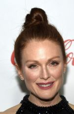 JULIANNE MOORE at Cinemacon Big Screen Achievement Awards in Las Vegas