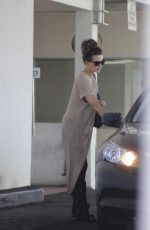 KATE BECKINSALE Leaves an Office in Beverly Hills