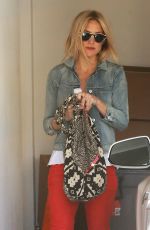 KATE HUDSON Out and About in Beverly Hills