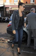 KELLY BROOK in Jeans Arrives at Her Hotel in London