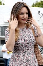 KELLY BROOK Leaves a Hair Salon in West Hollywood 04/24/2015