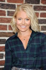 KELLY RIPA Arrives at The Late Show with David Letterman