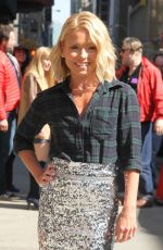 KELLY RIPA Arrives at The Late Show with David Letterman