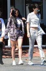 KENDALL and KYLIE JENNER Out for Lunch in Los Angeles