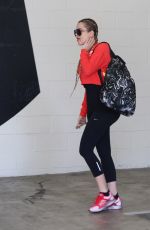 KHLOE KARDASHIAN Arrives at a Gym in Beverly Gills 04/29/2015