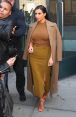 KIM KARDASHIAN Leaves Her Apartment in New York 04/22/2015