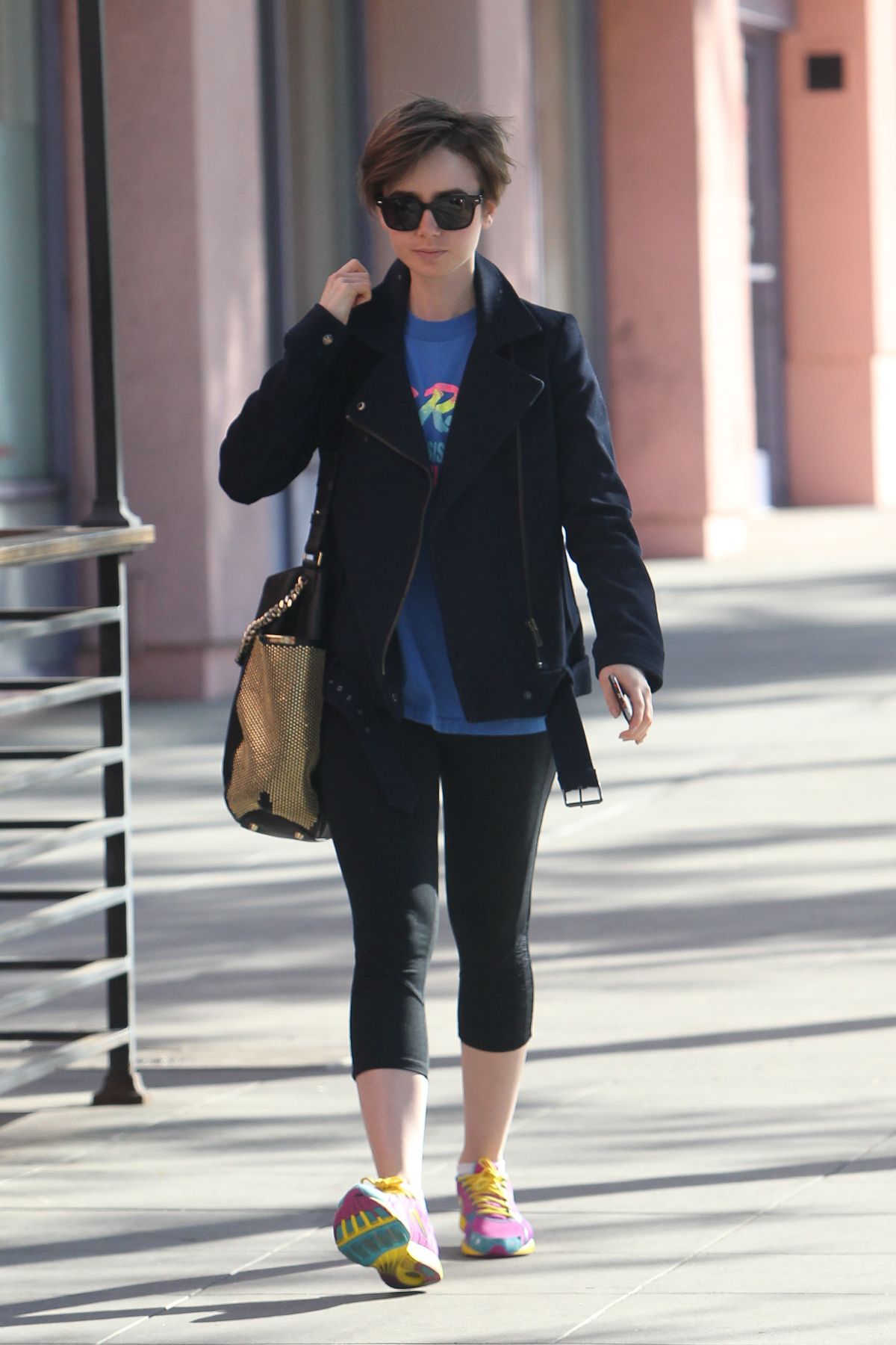 LILY COLLINS Heading to a Gym in West Hollywood 04/18/2015 LILY COLLINS Heading to a Gym in West Hollywood 04/18/2015