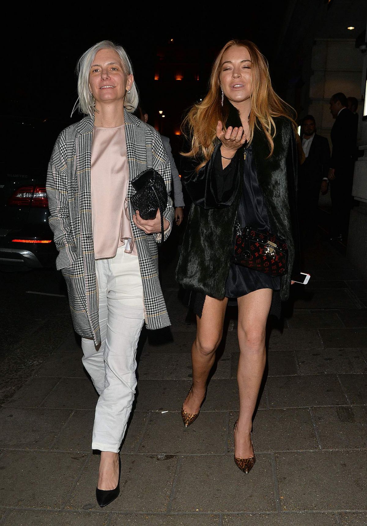 LINDSAY LOHAN Arrives at Novikov Restaurant in Mayfair LINDSAY LOHAN Arrives at Novikov Restaurant in Mayfair