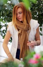 LINDSAY LOHAN Shopping in Milan 04/28/2015