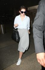 LORDE Arrives at LAX Airport in Los Angeles 04/26/2015