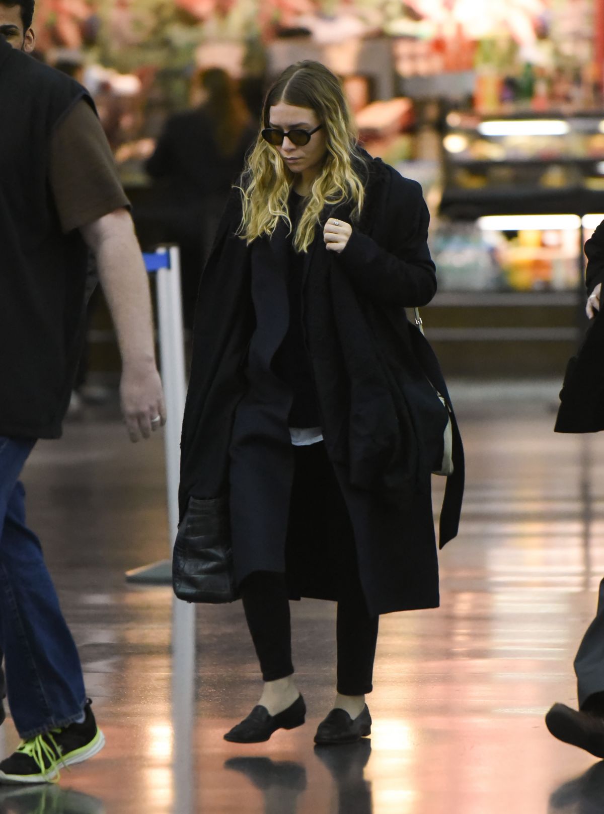 MARY KATE OLSEN at JFK Airport in New York – HawtCelebs