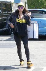 MICHELLE RODRIGUEZ Leaves Fred Segal in West Hollywood