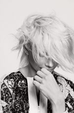 MICHELLE WILLIAMS in Elle Magazine, April 2015 Issue