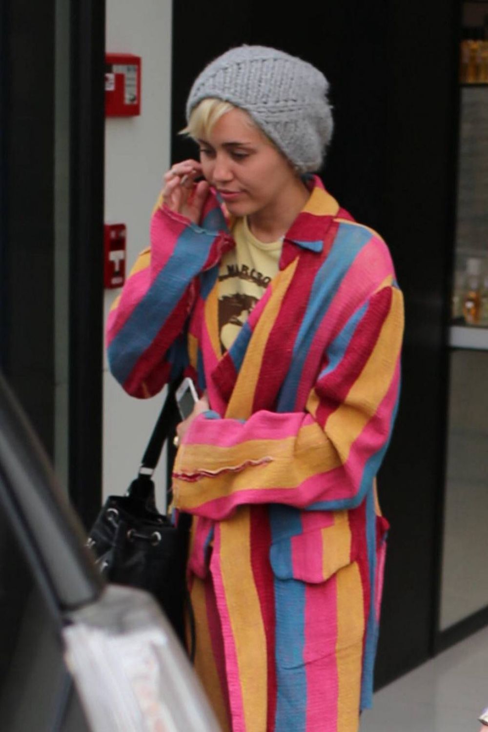 MILEY CYRUS Out Shopping in Beverly Hills 04/21/2015 MILEY CYRUS Out Shopping in Beverly Hills 04/21/2015