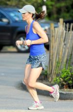 PIPPA MIDDLETON Out Jogging in London 04/12/2015