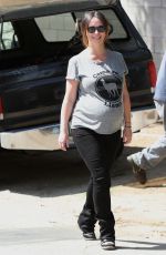 Pregnanr JENNIFE LOVE HEWITT Out and About in Santa Monica