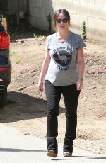Pregnanr JENNIFE LOVE HEWITT Out and About in Santa Monica