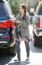 Pregnant JENNIFER LOVE HEWITT Out for Grocery Shopping in Pacific Palisades