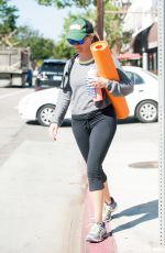 REESE WITHERSPOON Leaves a Hym in Brentwood