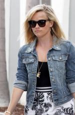 REESE WITHERSPOON Leaves Her Office in Beverly Hills