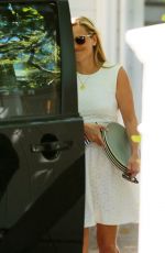 REESE WITHERSPOON Out and About in Bel Air