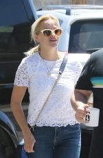 REESE WITHERSPOON Out for Lunch with Friends in Santa Monica